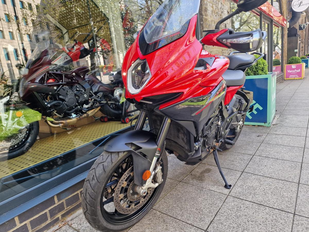 
								MV AGUSTA TURISMO VELOCE full									