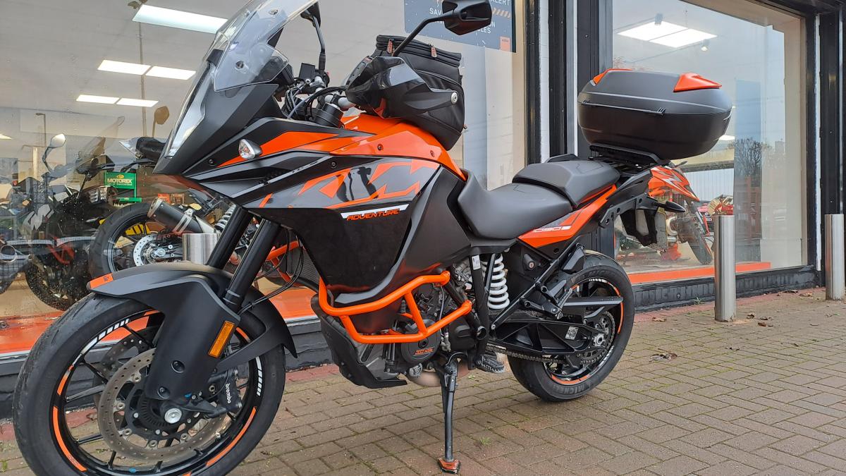 
								KTM 1090 ADVENTURE full									