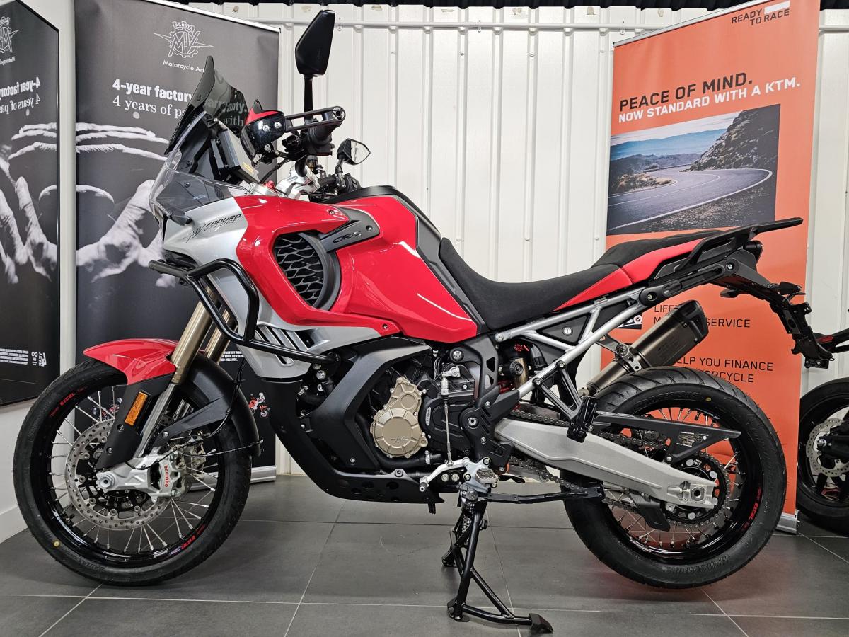 
								MV AGUSTA Enduro Veloce full									