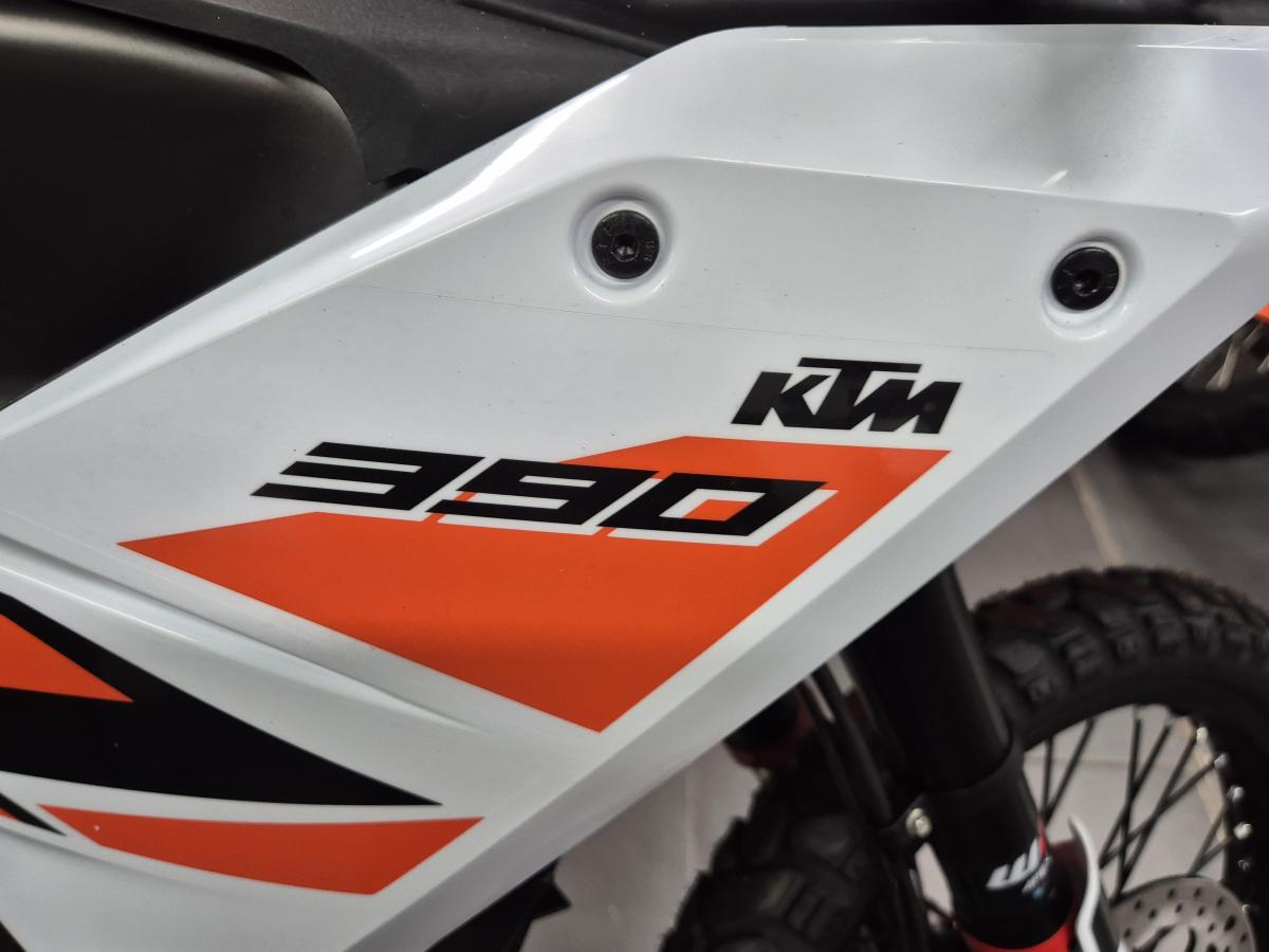 
								KTM 390 Adventure R full									