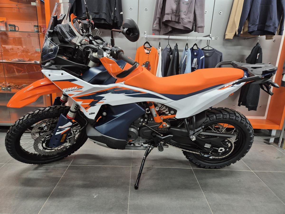 
								KTM 890 ADVENTURE R full									
