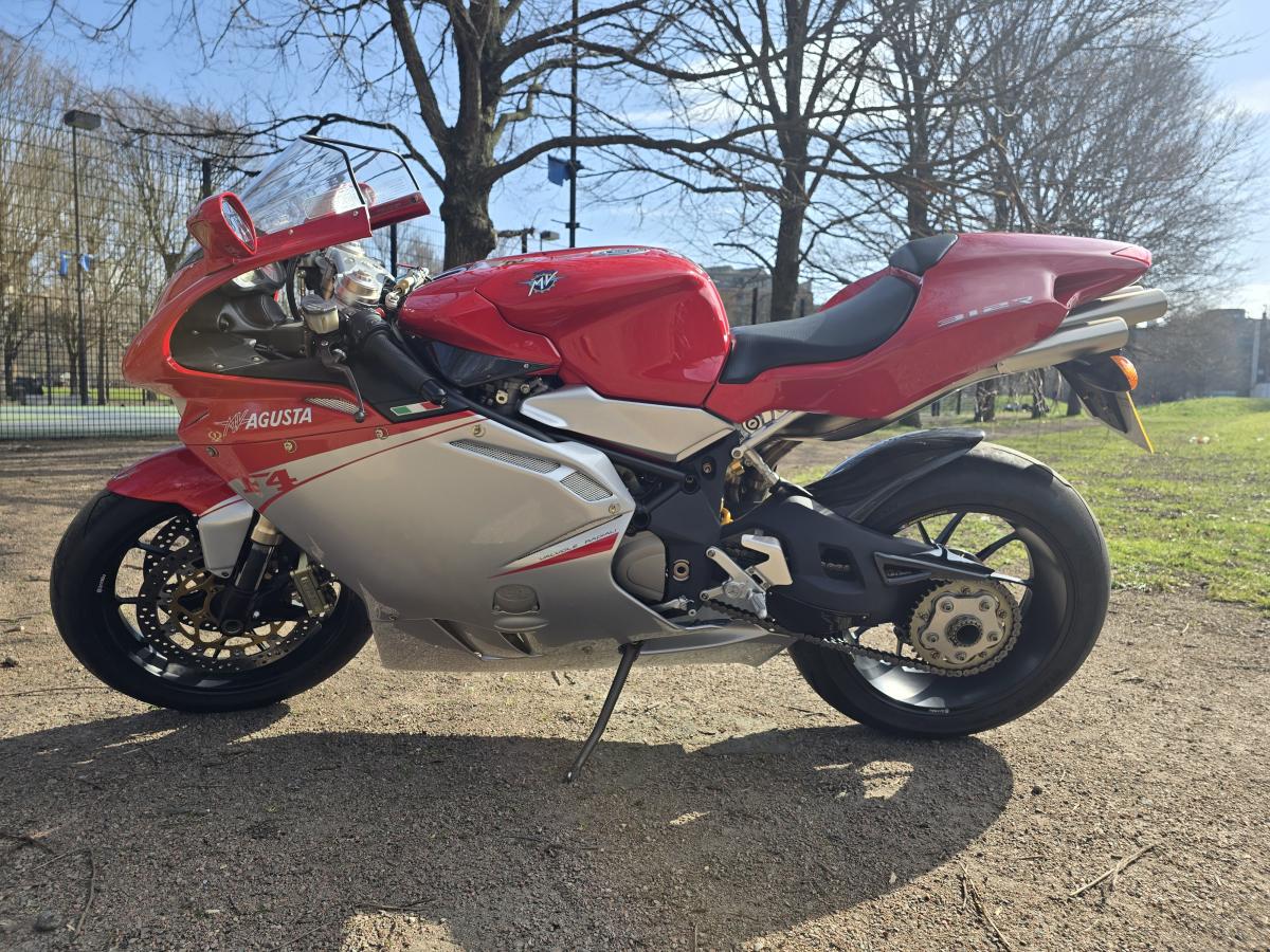 
								MV AGUSTA F4 1000 R 312 full									