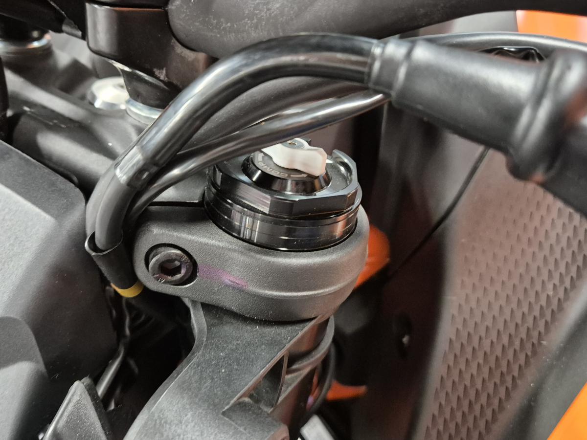 
								KTM 390 DUKE full									