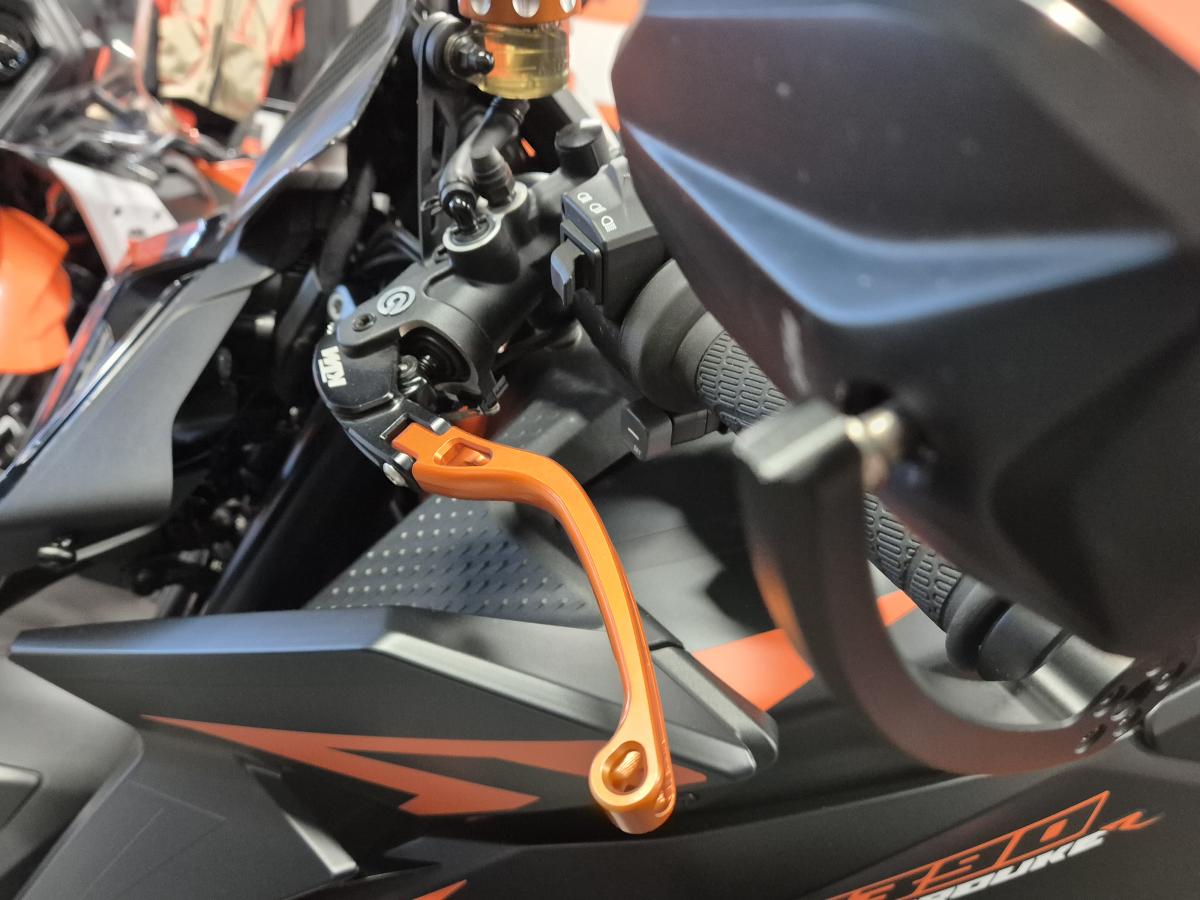 
								KTM KTM 1390 SUPERDUKE R 24 full									