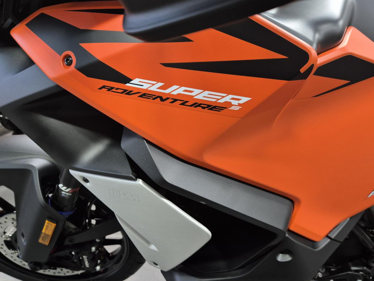 
								KTM 1390 Super Adventure S AMT full									