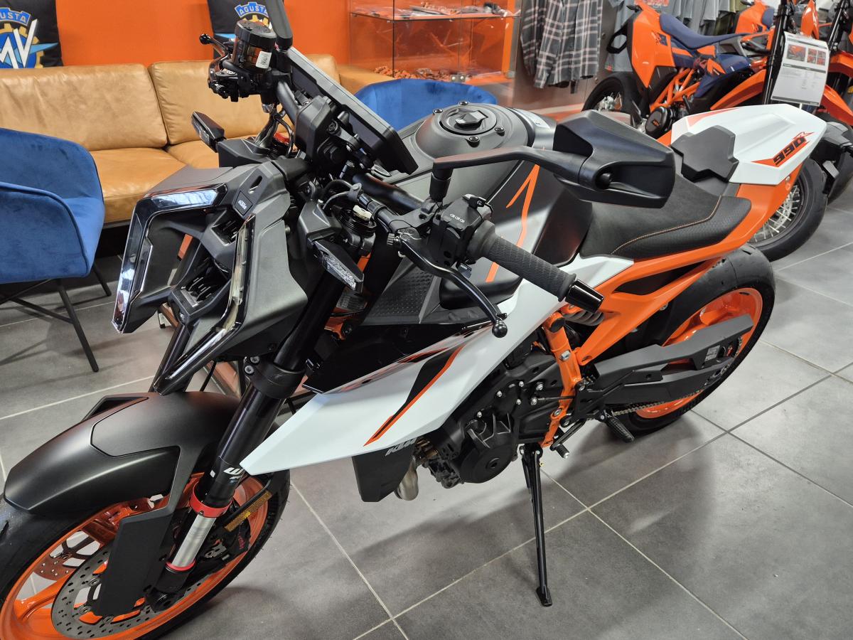
								KTM 990 DUKE R full									