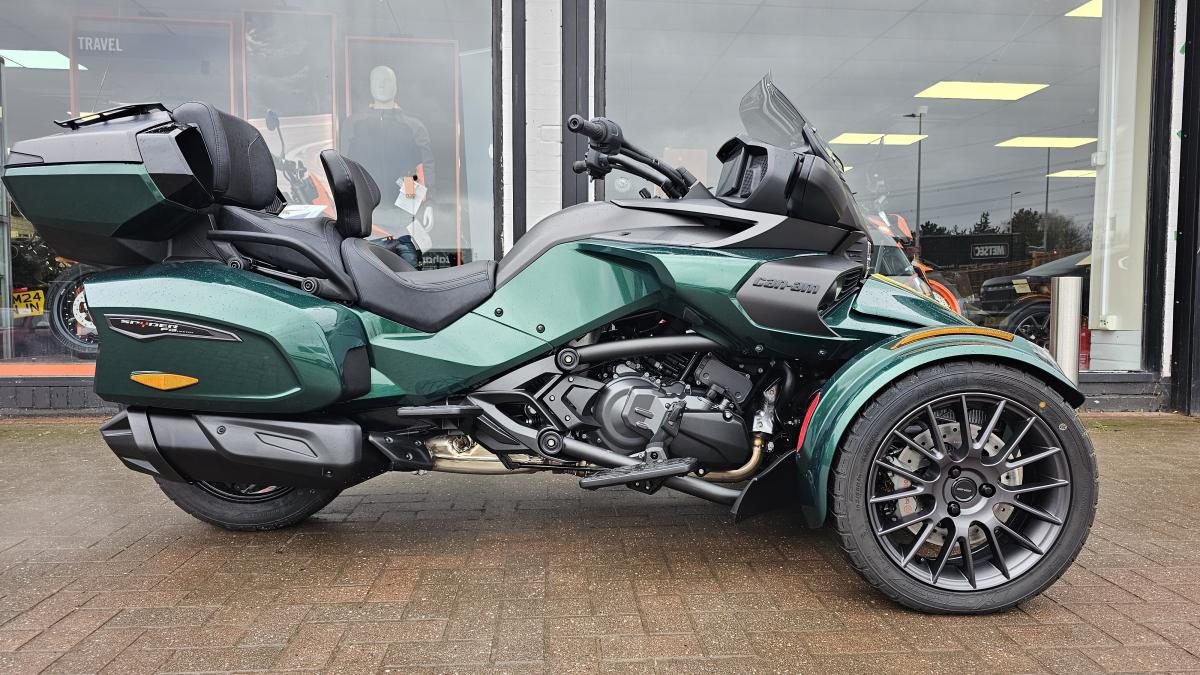 CANAM F3