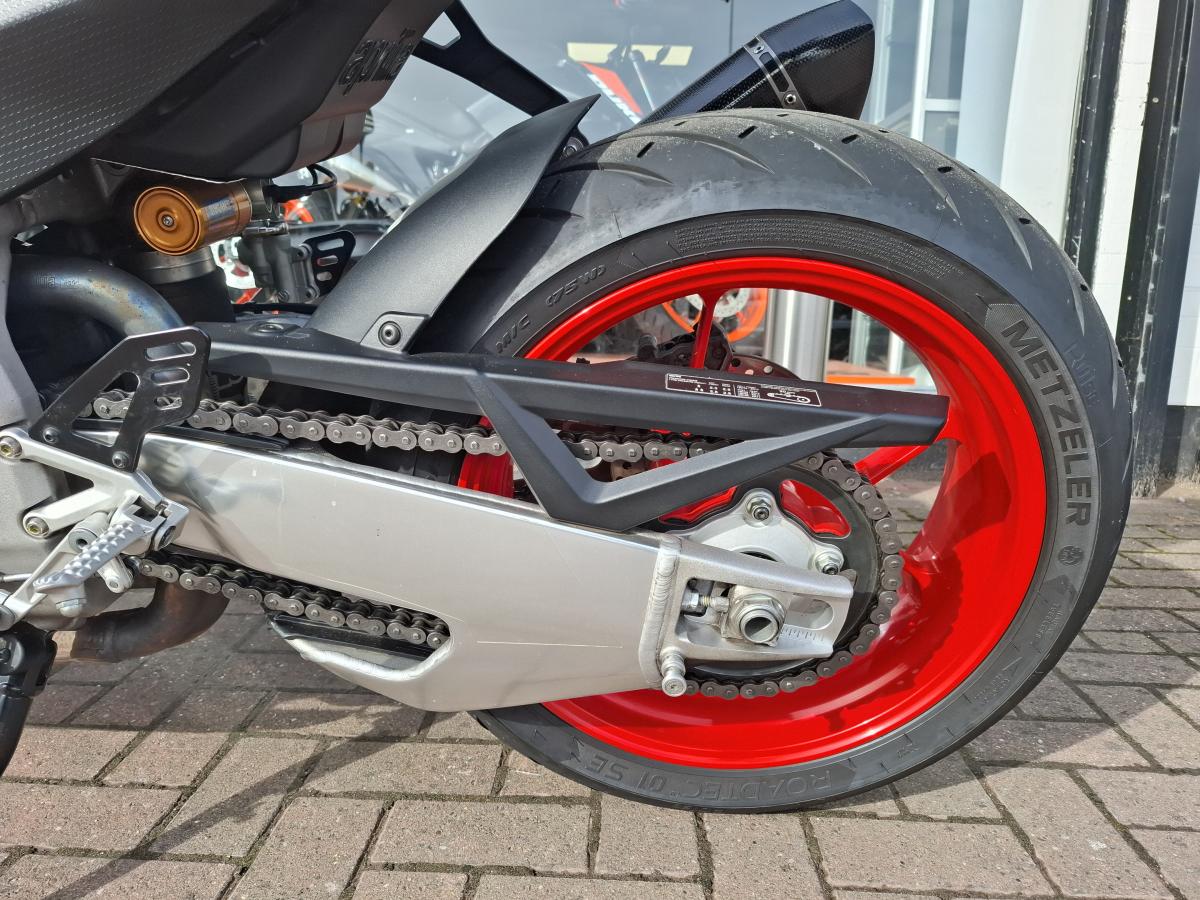 
								APRILIA TUONO full									