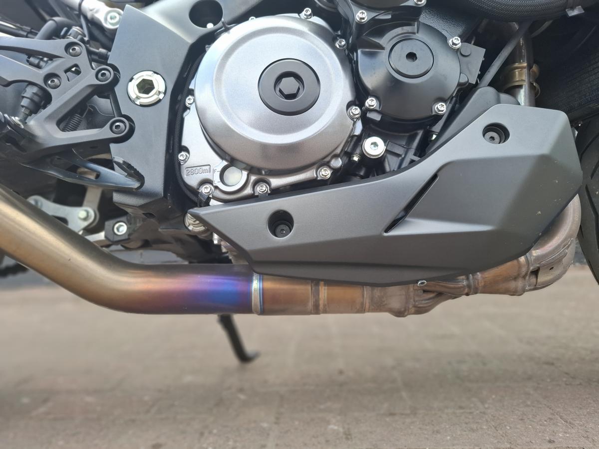 Suzuki GSXS 1000 RQ M2