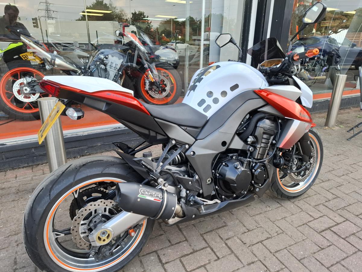 KAWASAKI ZR 1000 DAF