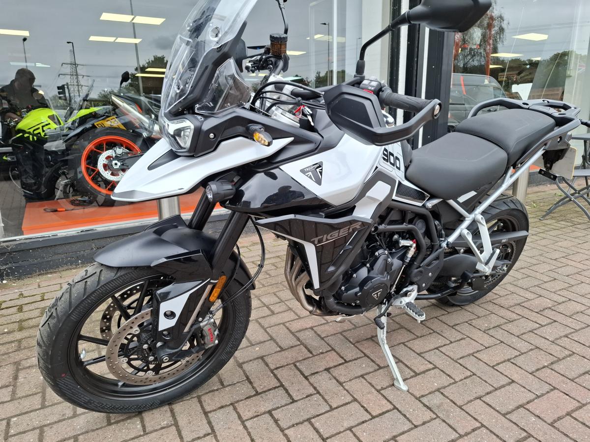 
								Triumph TIGER 900 GT PRO full									