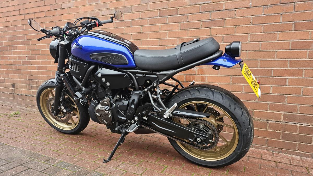 
								YAMAHA XSR 700 XTRIBUTE full									
