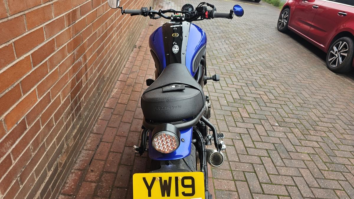 
								YAMAHA XSR 700 XTRIBUTE full									