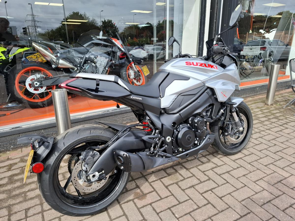 Suzuki GSXS 1000 S KATANA