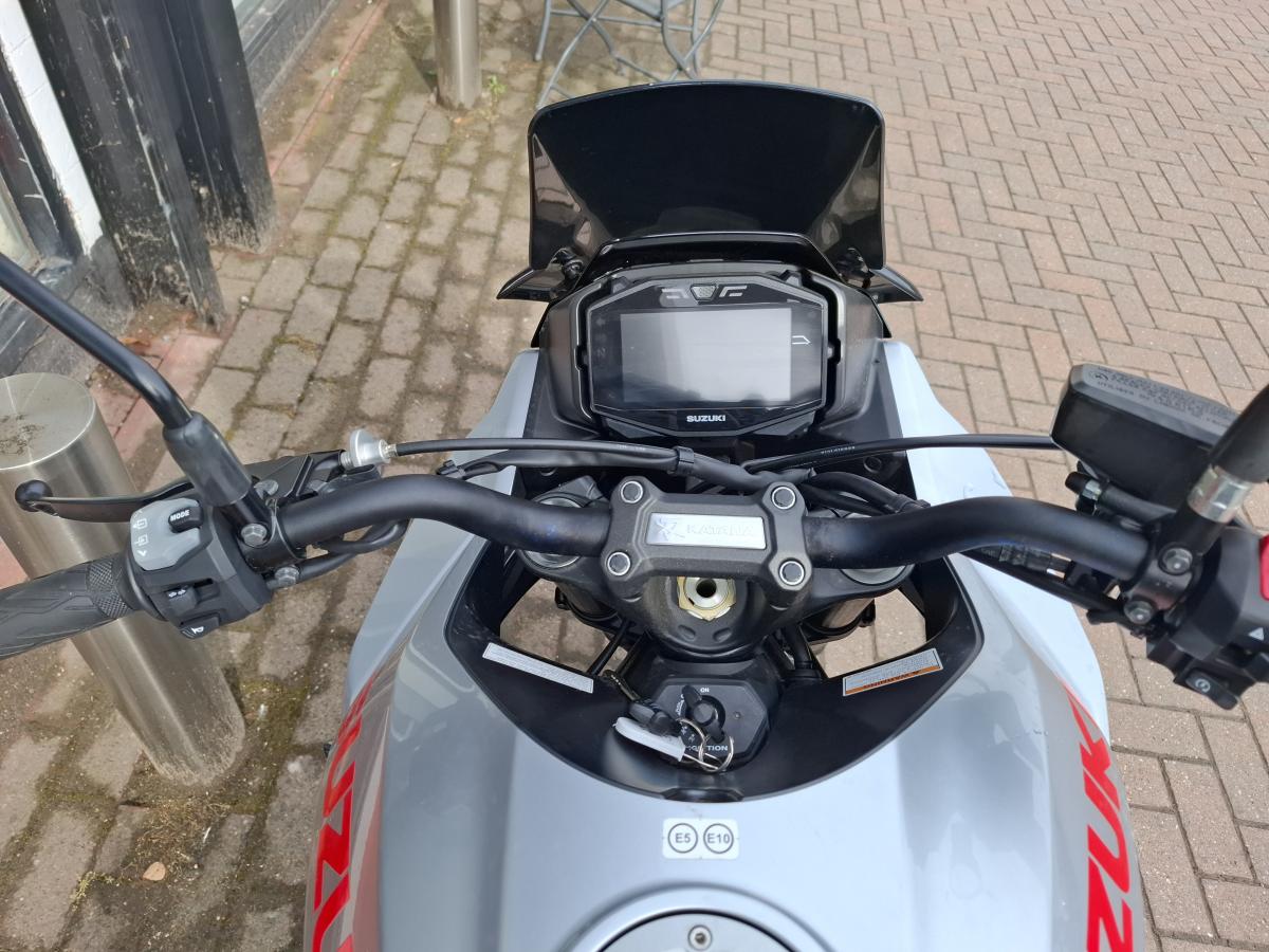 Suzuki GSXS 1000 S KATANA