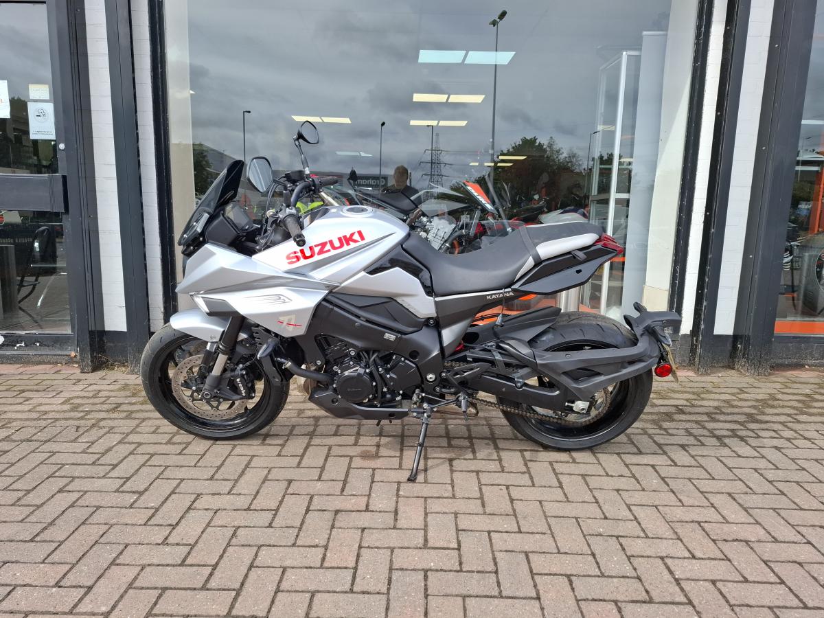 Suzuki GSXS 1000 S KATANA