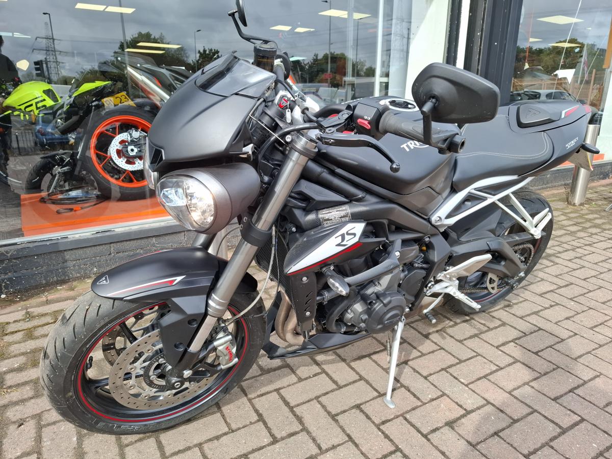 
								TRIUMPH STREET TRIPLE RS full									