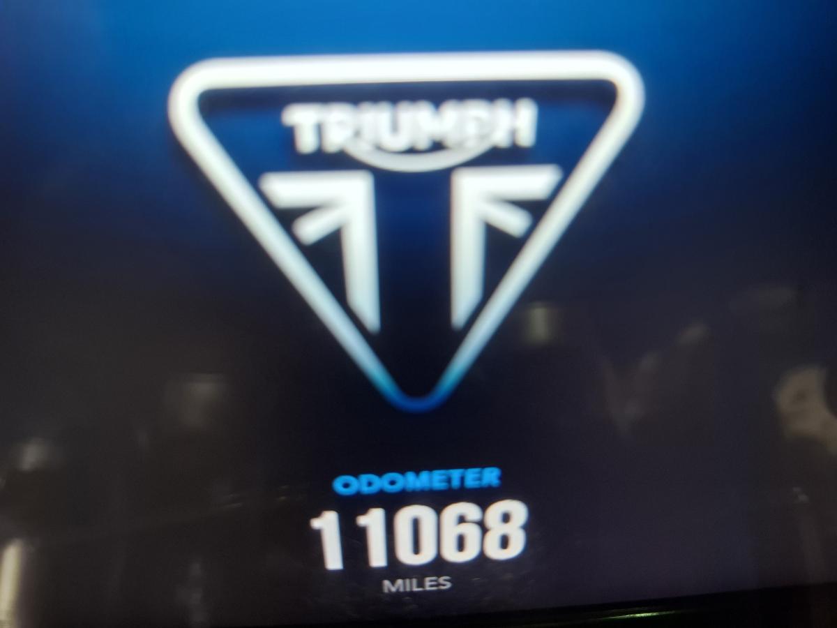 
								TRIUMPH STREET TRIPLE RS full									
