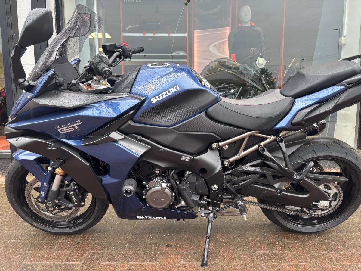 Suzuki GSXS 1000 GT