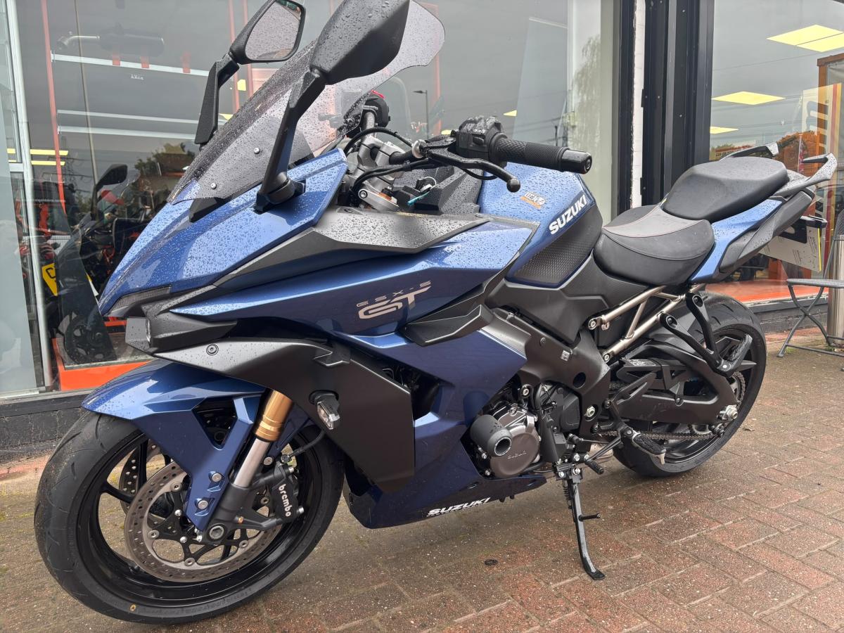 Suzuki GSXS 1000 GT