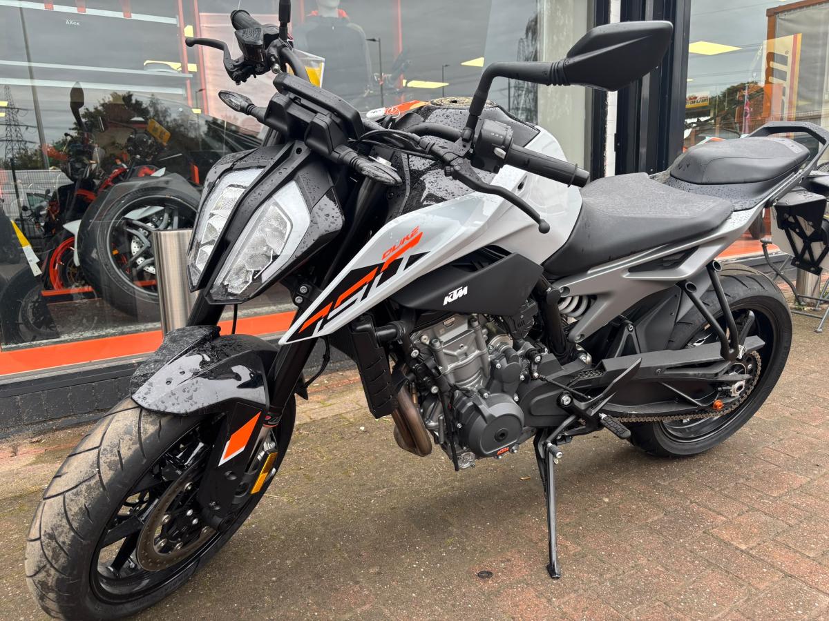 KTM 790 DUKE