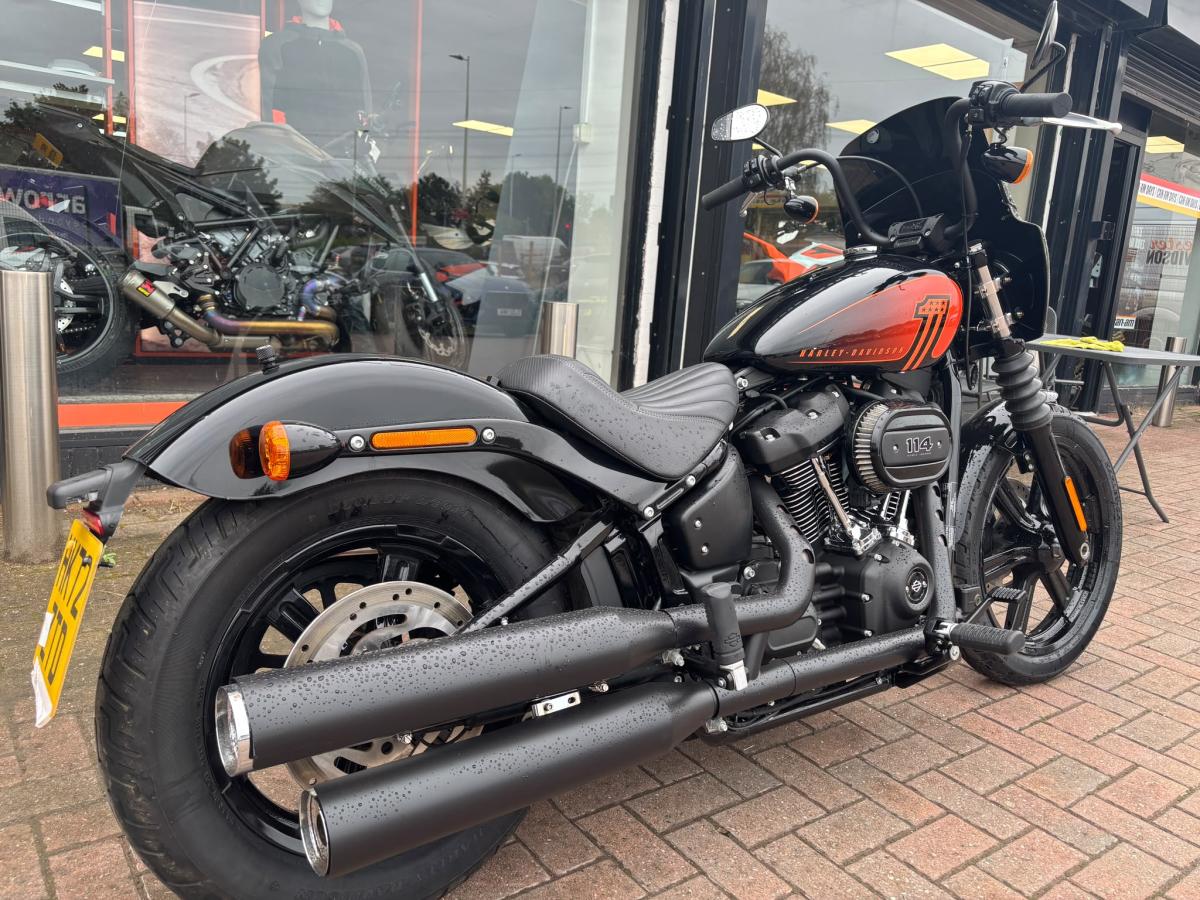 HARLEY-DAVIDSON FXBBS STREET BOB 114 1868