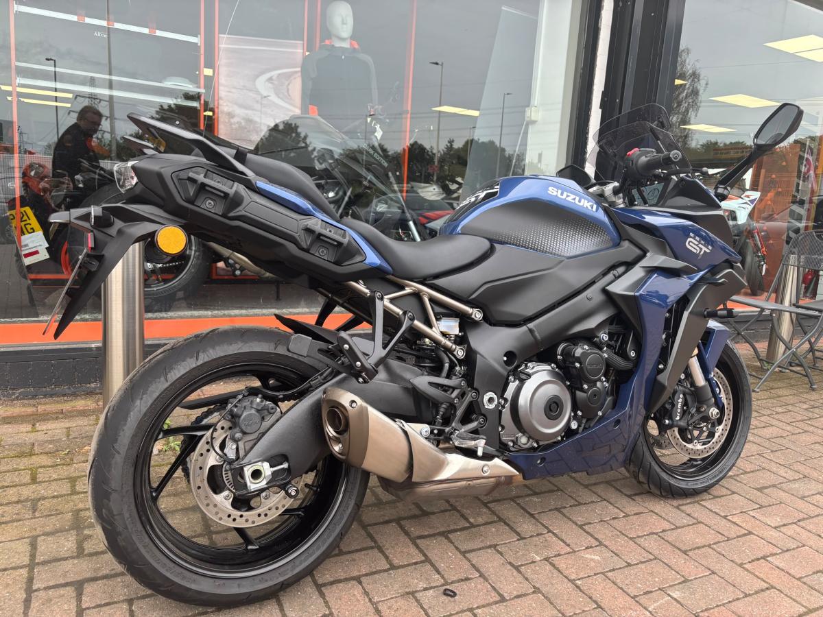 Suzuki GSXS 1000 GT TOUR M3