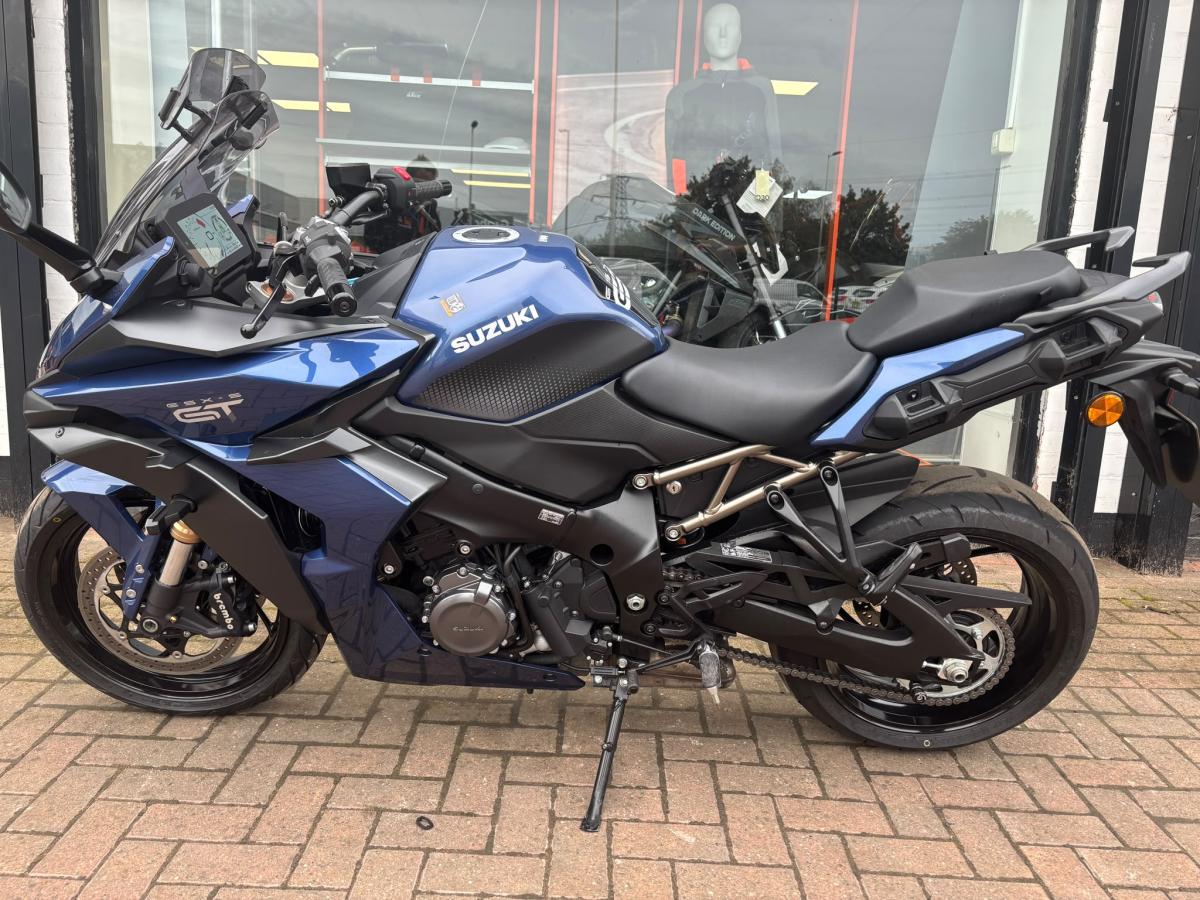 Suzuki GSXS 1000 GT TOUR M3