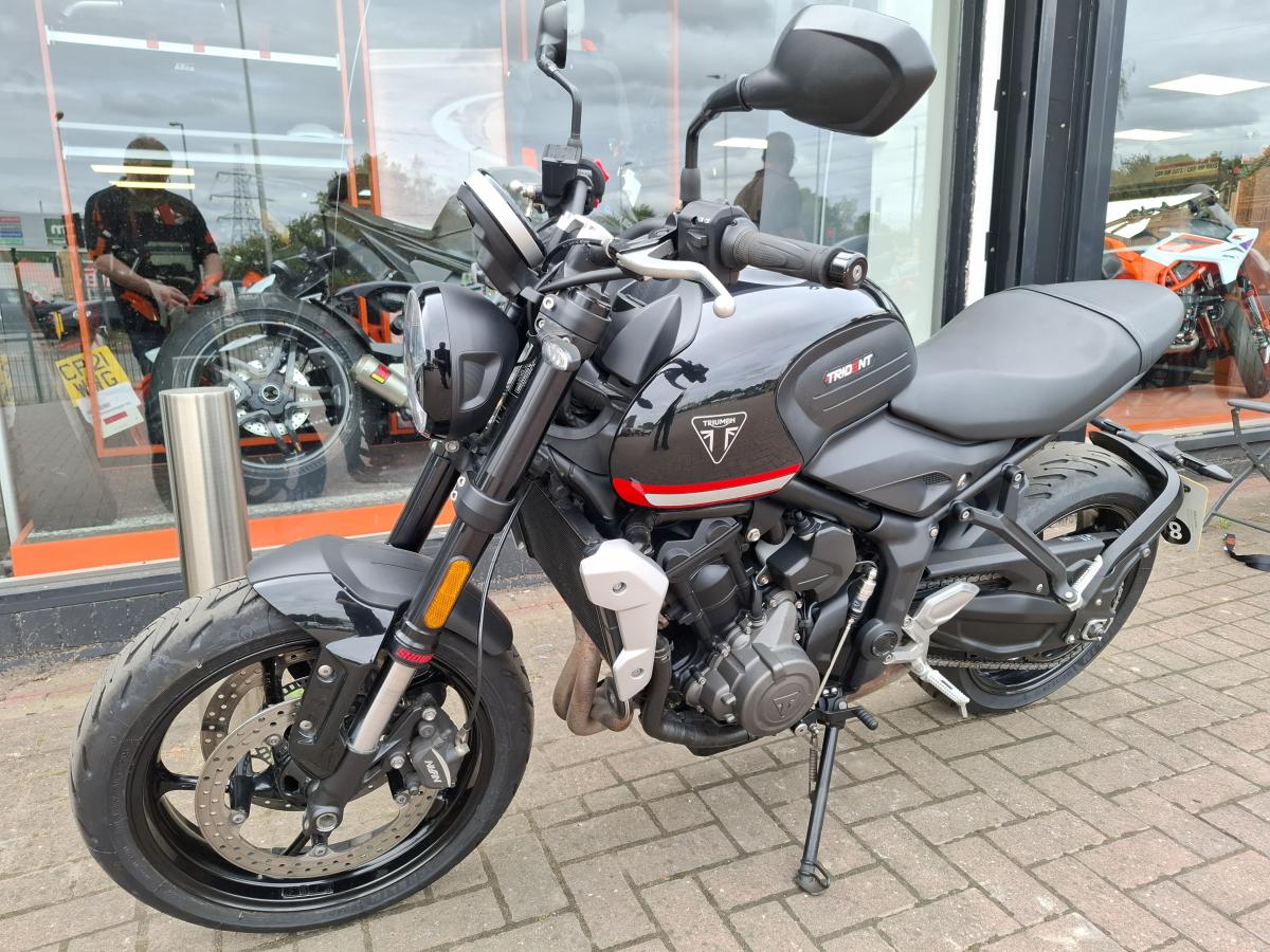 Triumph Trident 660