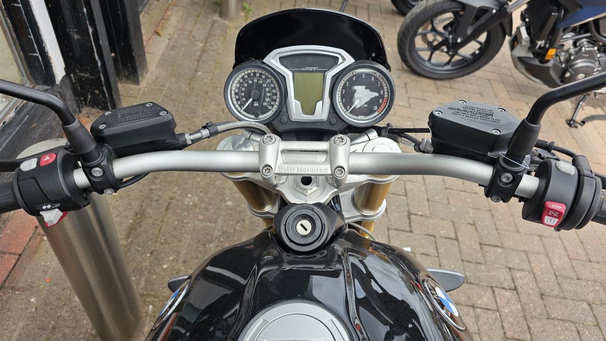 
								Bmw R NINE T full									