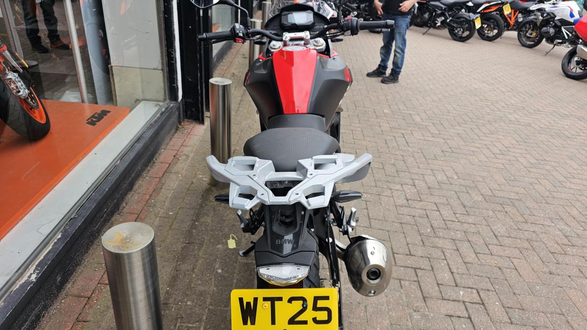 
								Bmw G 310 GS full									