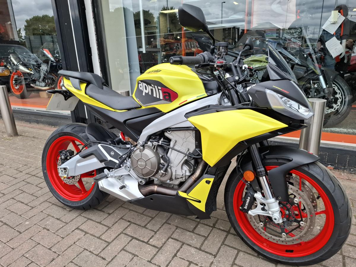 Aprilia TUONO 660