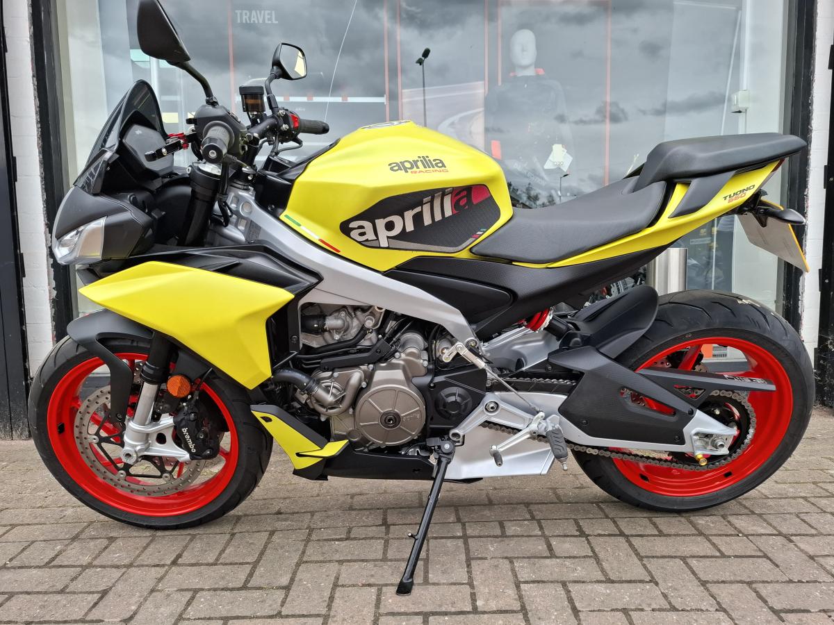 Aprilia TUONO 660