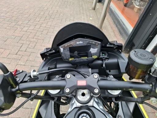 
								Aprilia TUONO 660 full									