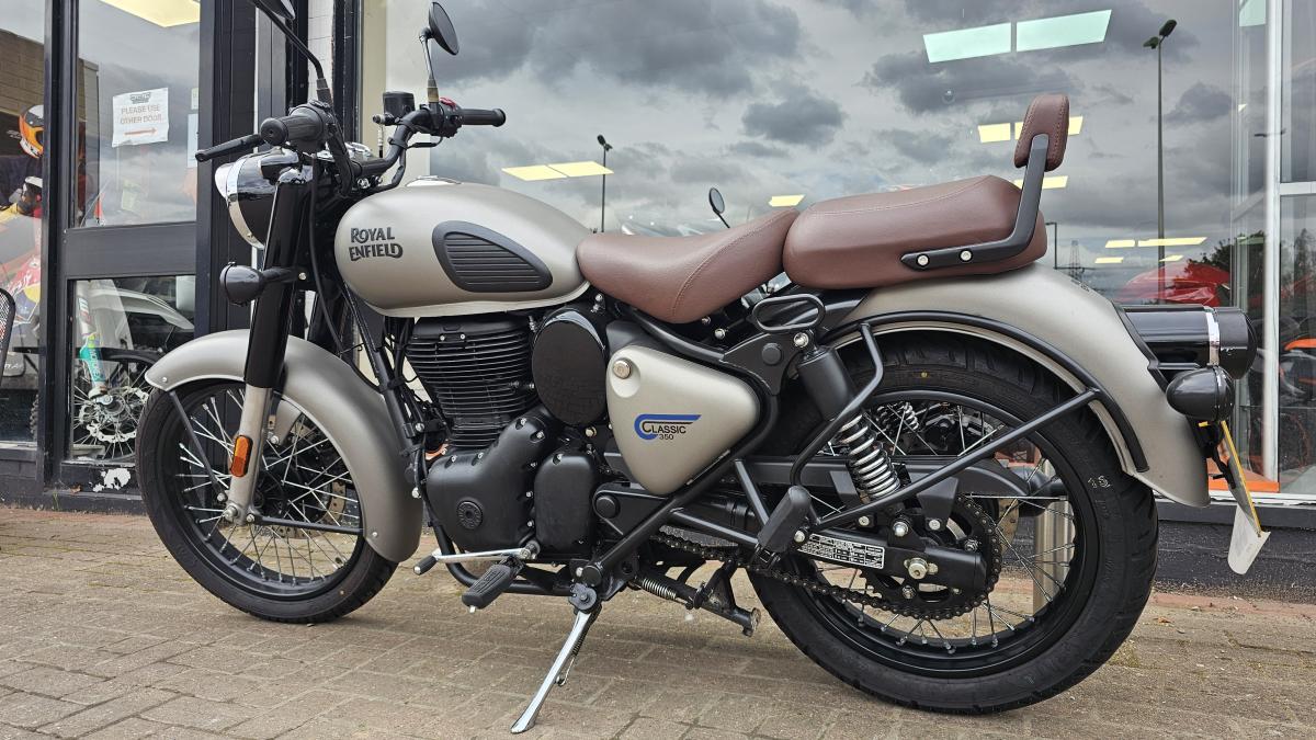 
								Royal Enfield CLASSIC 350 E5 full									