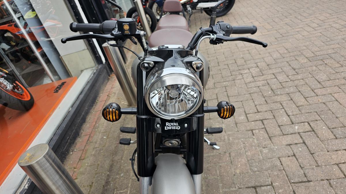 
								Royal Enfield CLASSIC 350 E5 full									
