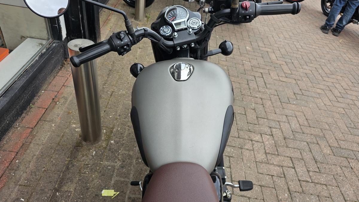 
								Royal Enfield CLASSIC 350 E5 full									