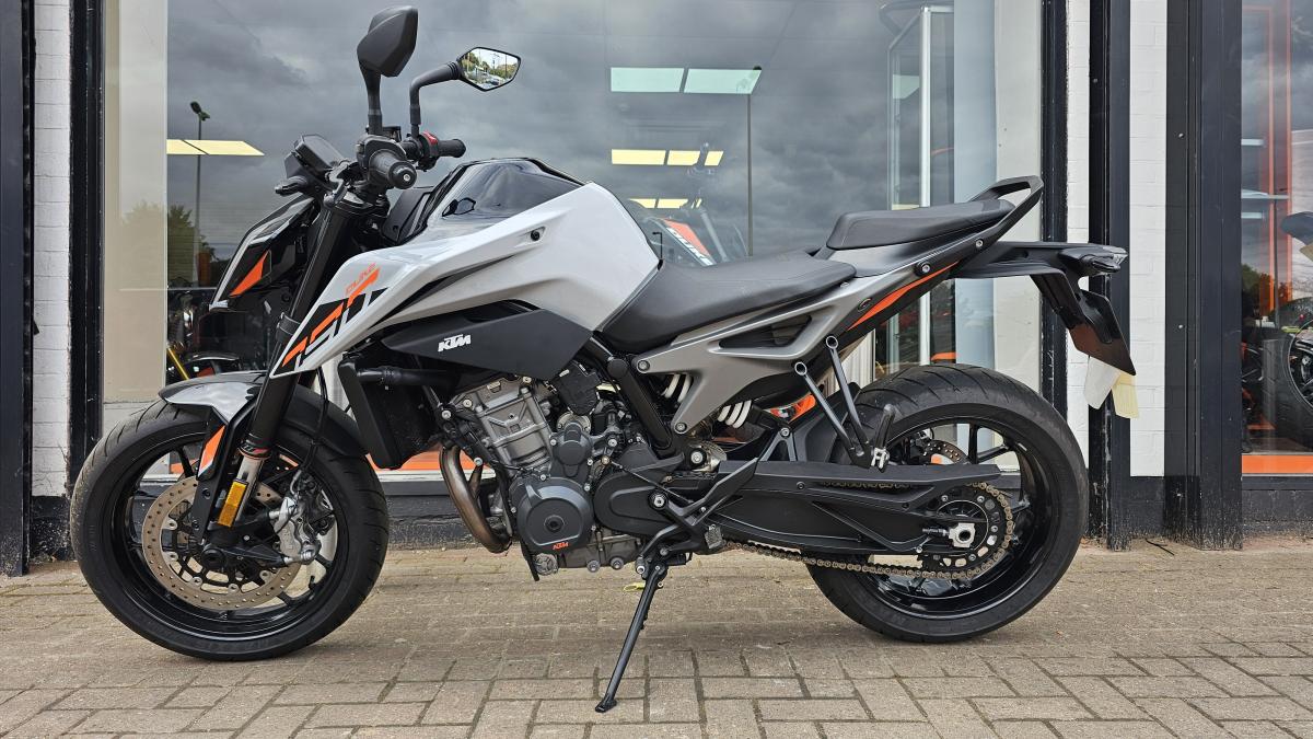 KTM 790 DUKE L 24