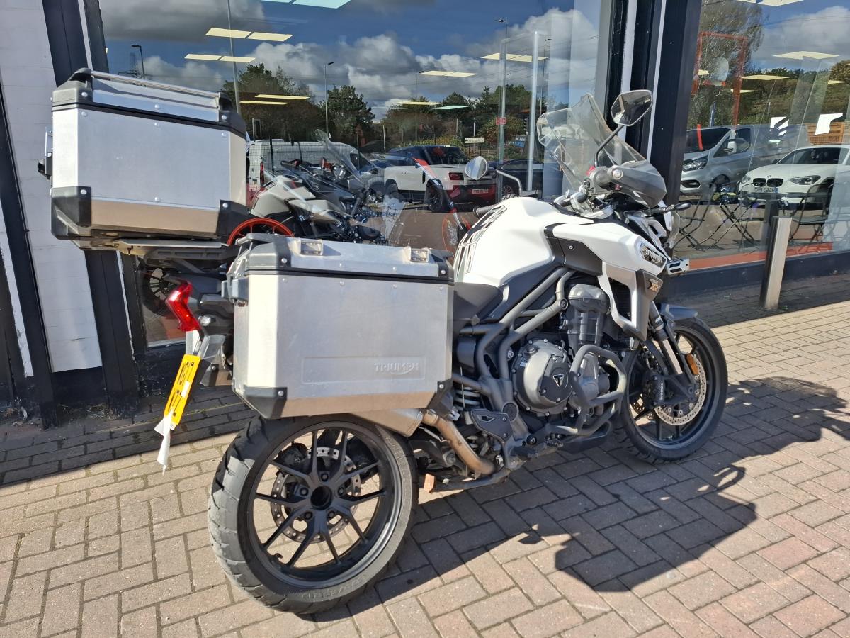 TRIUMPH TIGER EXPLORER