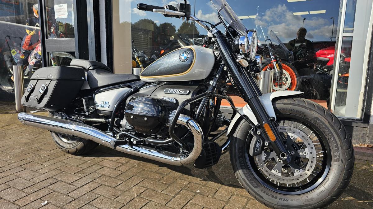 BMW R 18 CLASSIC