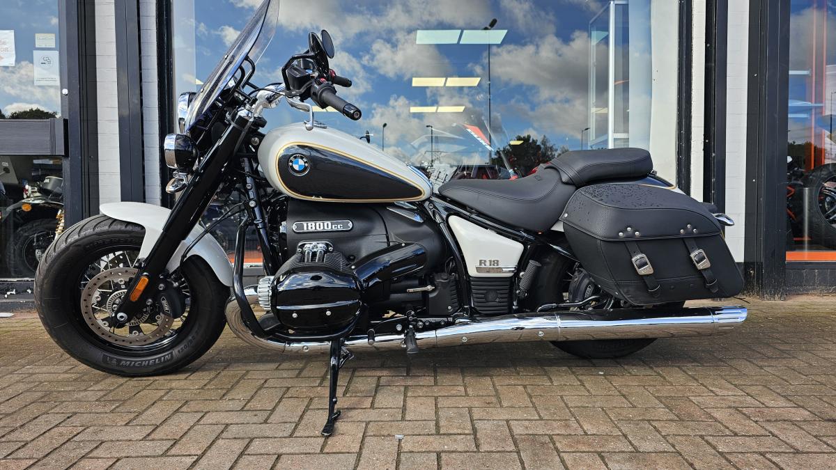 BMW R 18 CLASSIC