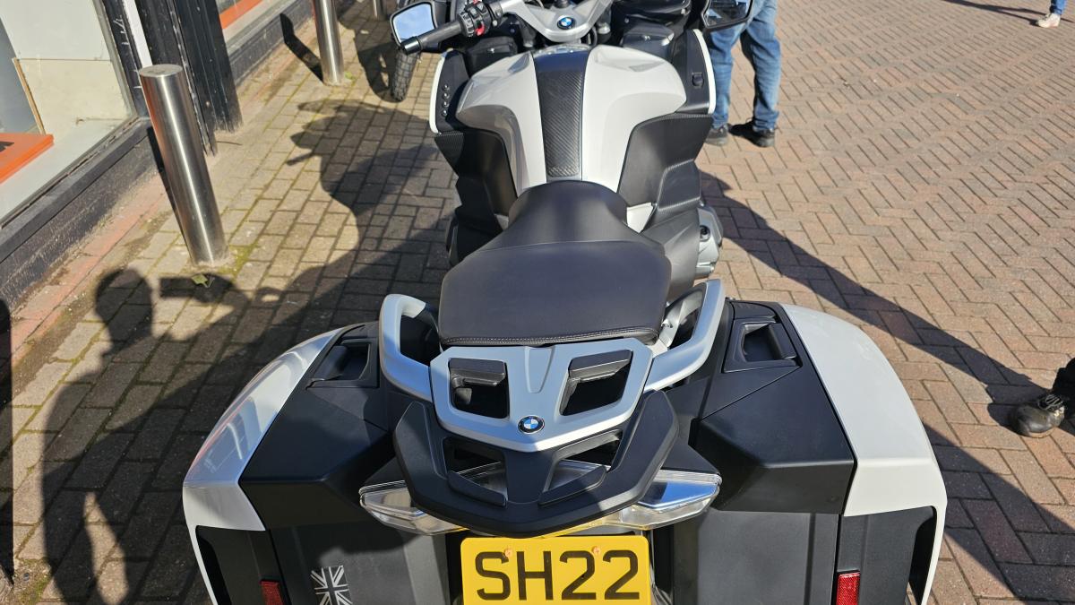 
								Bmw R 1250 RT LE full									