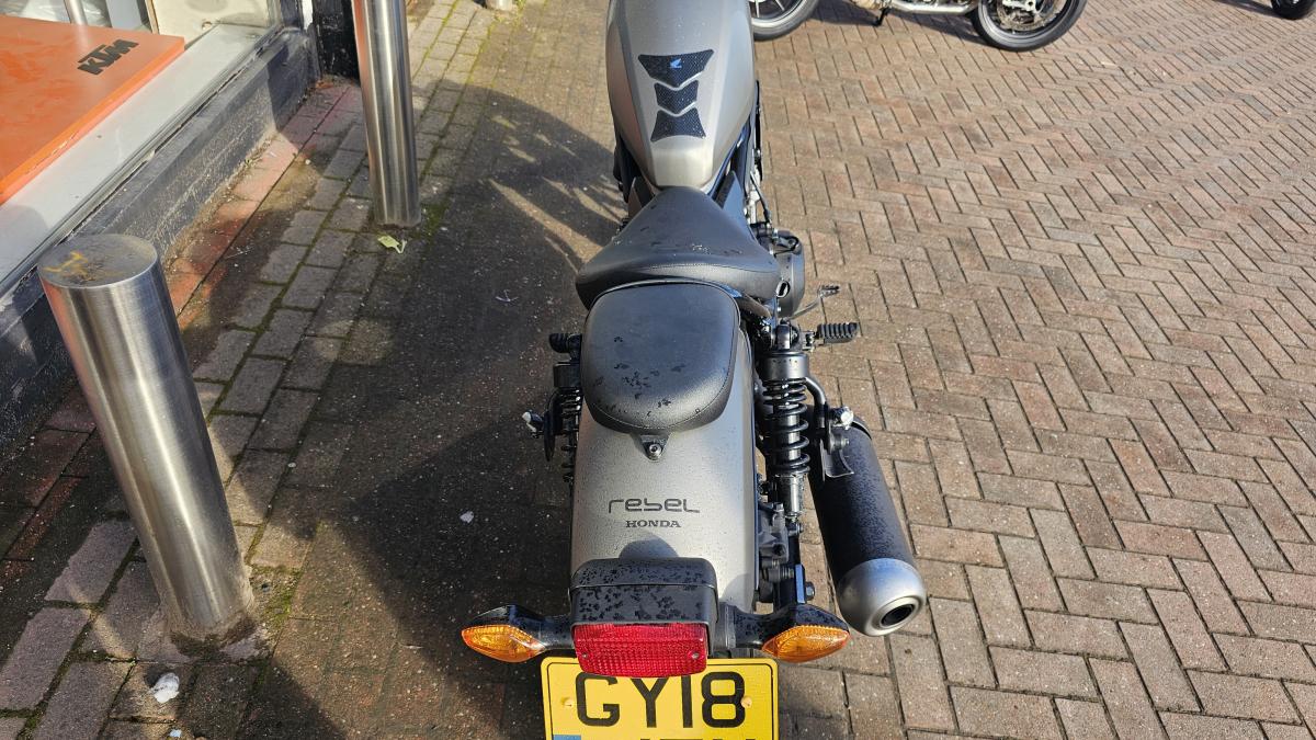 
								Honda CMX 500 A-X full									