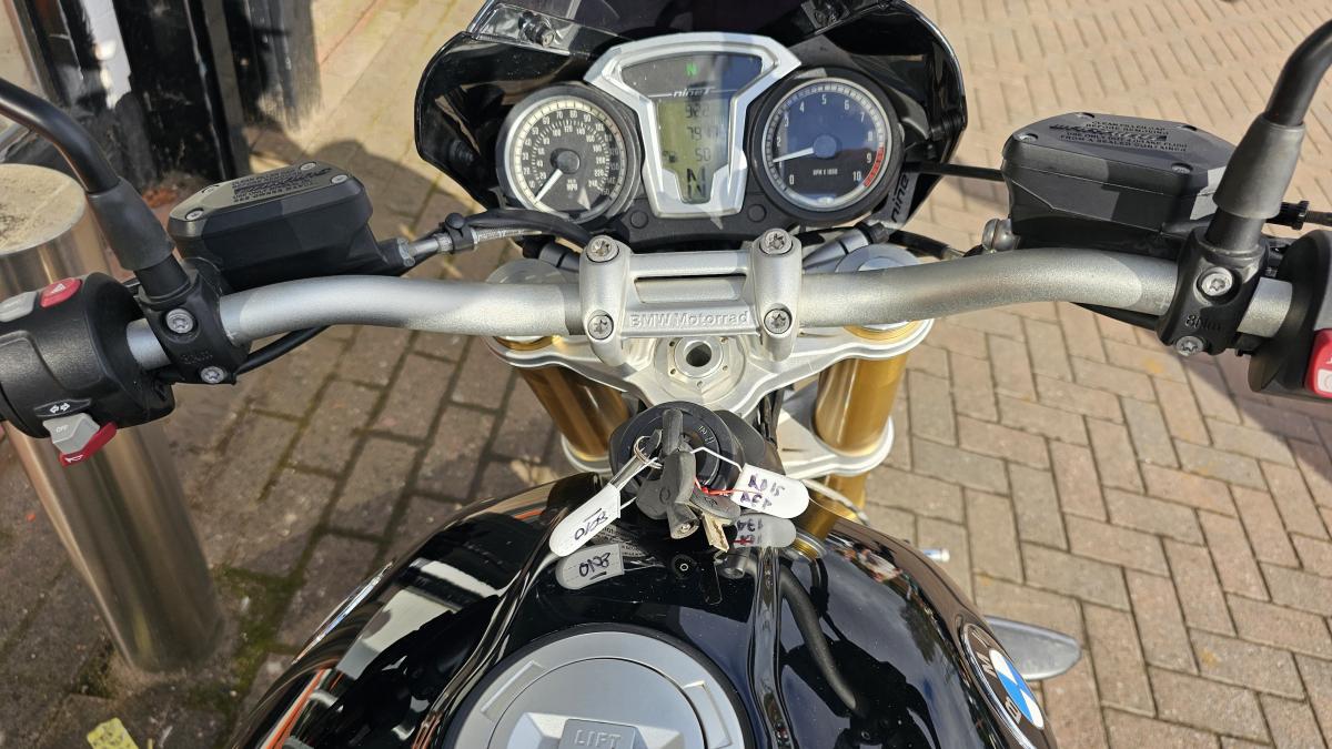 
								Bmw R NINET full									