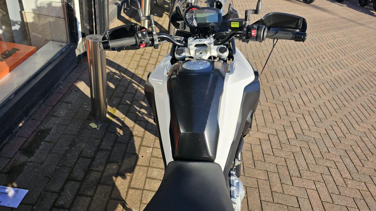 
								Bmw F 750 GS full									