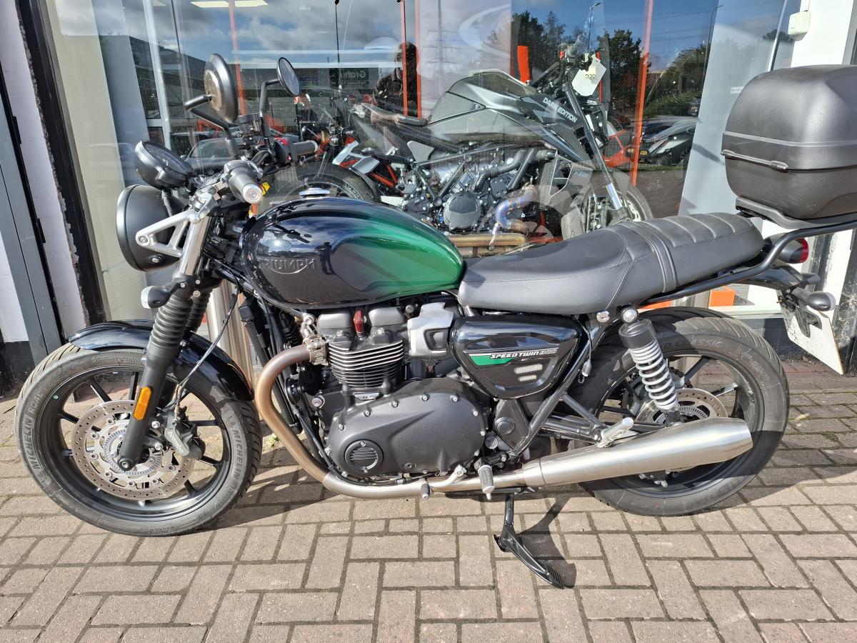 triumph SPEED TWIN 900