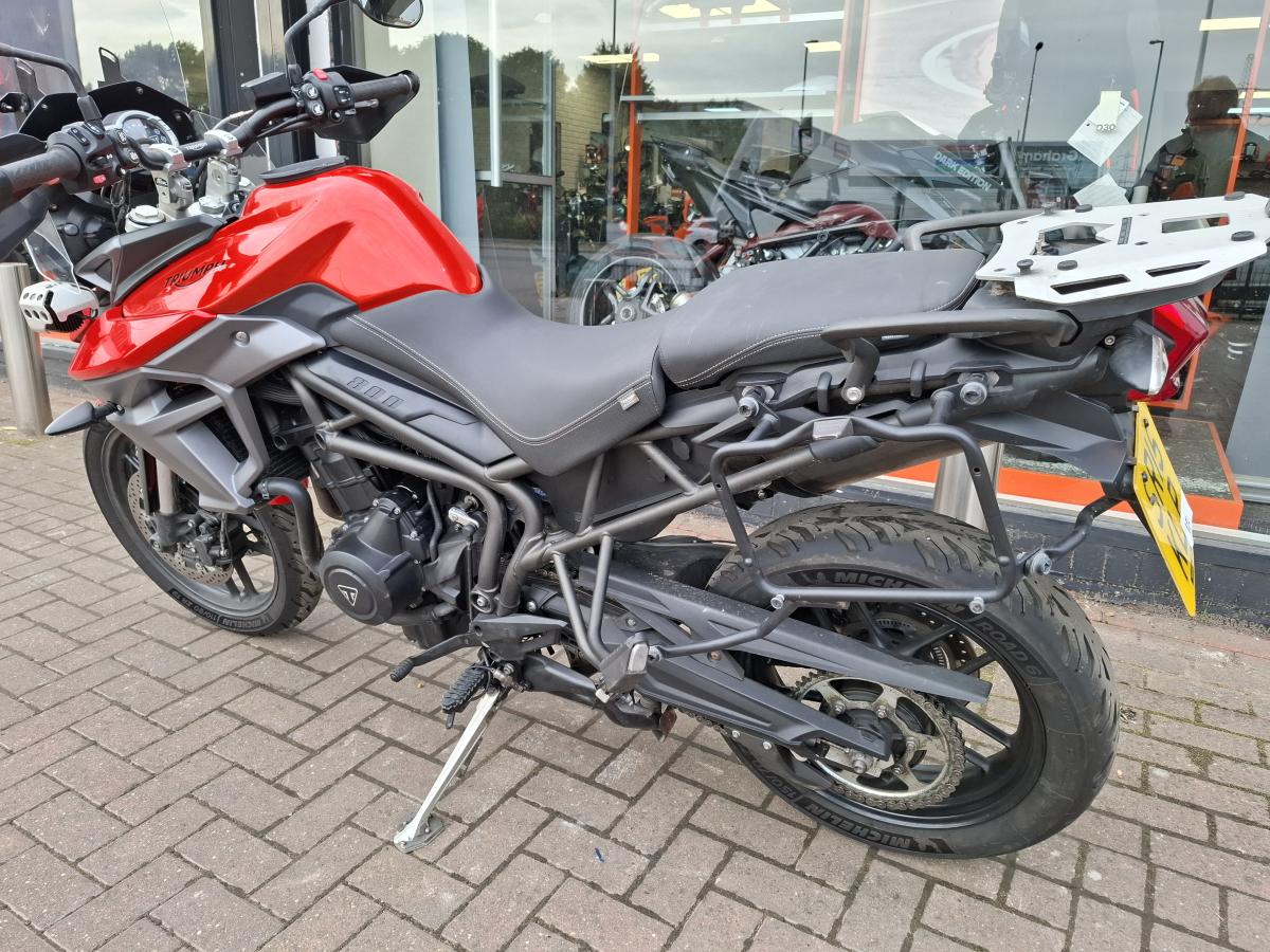 TRIUMPH TIGER 800 XRT
