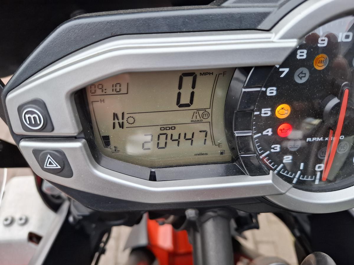 TRIUMPH TIGER 800 XRT