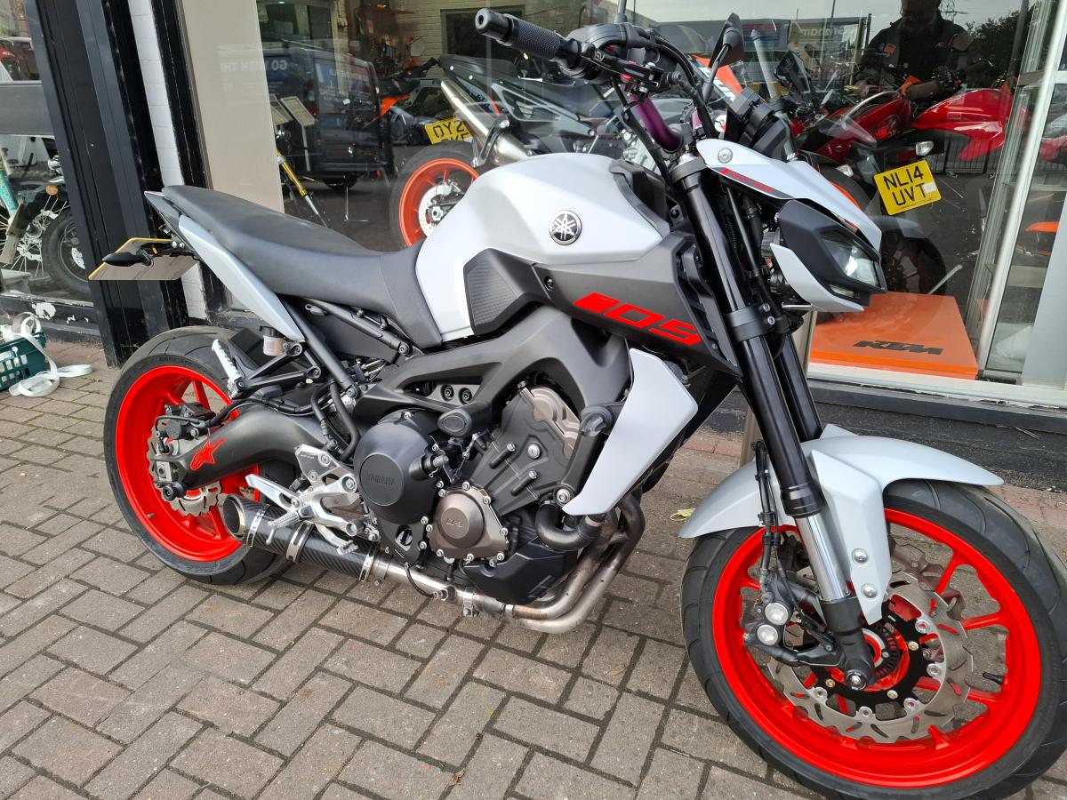 YAMAHA MT-09 ABS