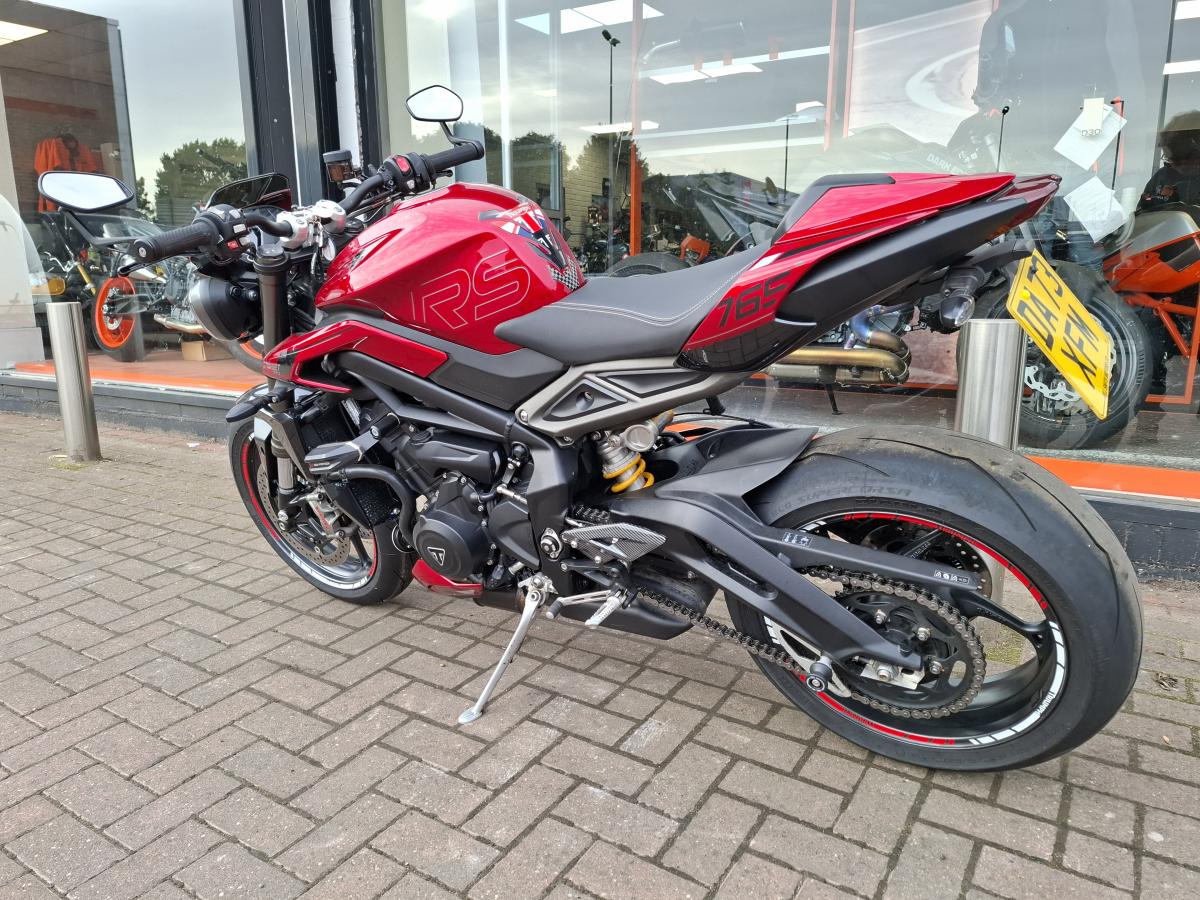 
								TRIUMPH STREET TRIPLE RS full									
